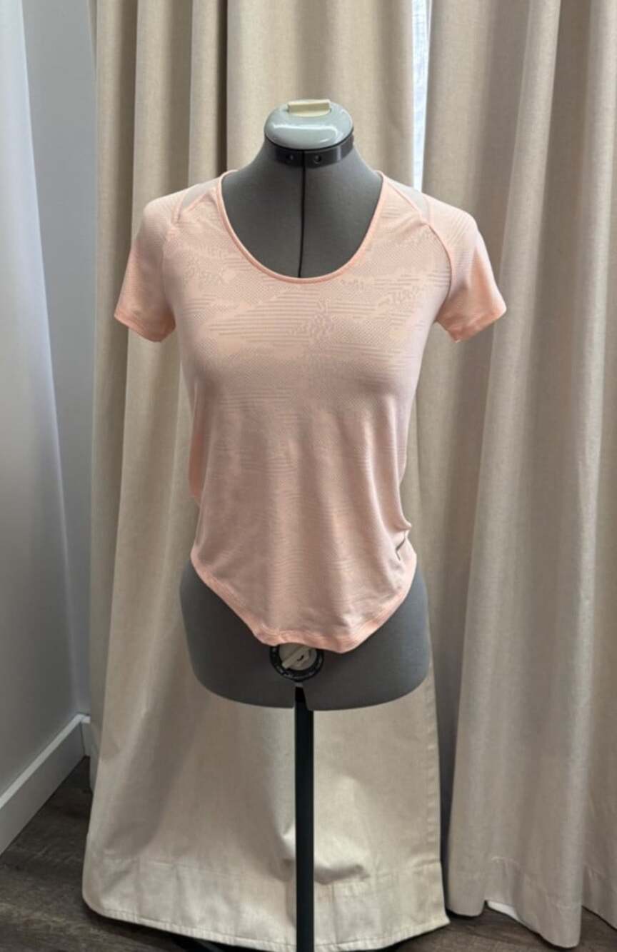 Nike Shirt Womens Small Pink Dri Fit Running Breathable Activewear Athleisure
